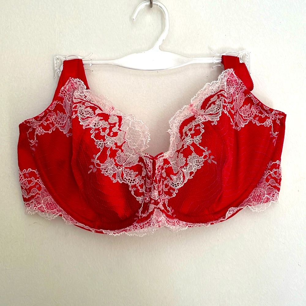 Wacoal satin lace non molded underwire bra size 38DD, never worn!